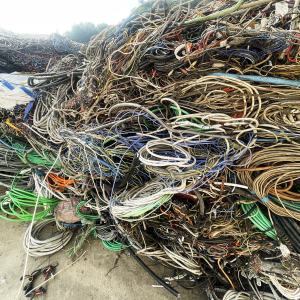 měděné kabely dráty měděné odpadní kabely