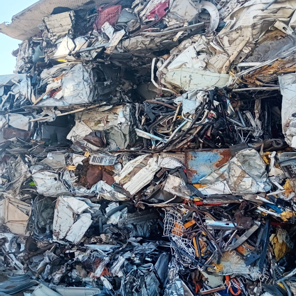 FERRO RACCOLTA SCRAP IRON