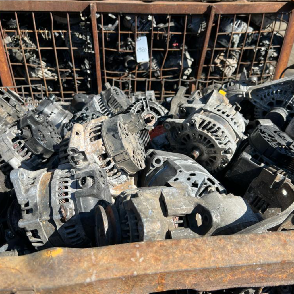 alternators - scrap - rottame alternatori